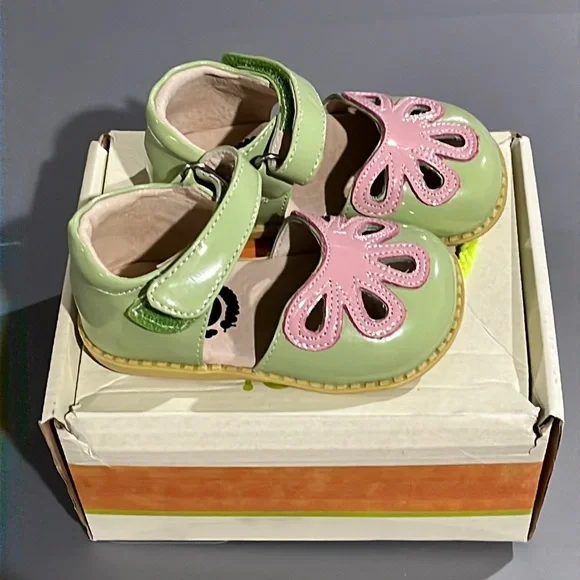 Livie & Luca Petunia Green Classic Patent Leather Shoes Sandals - Picture 8 of 8